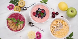 Beitragsbild des Blogbeitrags Sommer-Smoothie Bowls * mit Gewinnspiel für Smoothie Maker