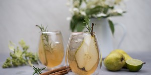 Beitragsbild des Blogbeitrags Birnen Gin Cocktail 