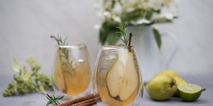 Beitragsbild des Blogbeitrags Birnen Gin Cocktail *** mit SodaStream Gewinnspiel