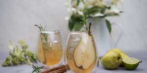 Beitragsbild des Blogbeitrags Birnen Gin Cocktail *** mit SodaStream Gewinnspiel 