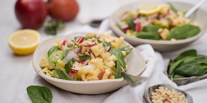 Beitragsbild des Blogbeitrags Frühlings Nudel Käse Salat