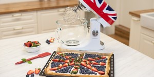Beitragsbild des Blogbeitrags GEWINNSPIEL Union Jack Blechkuchen & kMIX zu gewinnen