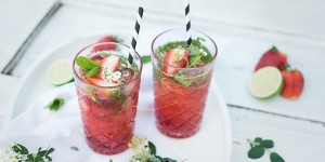 Beitragsbild des Blogbeitrags Alkoholfreier Erdbeer Mojito