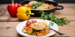 Beitragsbild des Blogbeitrags Spanischer Reis mit Hühnerkeulen 