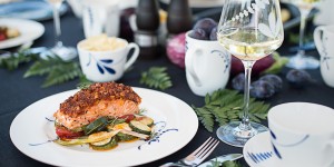 Beitragsbild des Blogbeitrags Lachs mit Tomatenkruste & Grillgemüse 