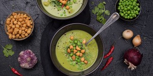 Beitragsbild des Blogbeitrags Scharfe Erbsensuppe 