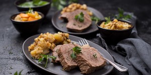 Beitragsbild des Blogbeitrags Tafelspitz mit Röstkartoffeln & Cremespinat