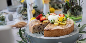 Beitragsbild des Blogbeitrags Italienische Milchreistorte mit Erdbeeren