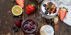 Beitragsbild des Blogbeitrags Fruchtiges Beerenkompott