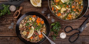 Beitragsbild des Blogbeitrags Linseneintopf mit Speck 