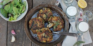 Beitragsbild des Blogbeitrags Erdäpfel Spinat Laberl mit 2erlei Dips