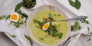 Beitragsbild des Blogbeitrags Grüne Spargelsuppe