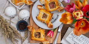 Beitragsbild des Blogbeitrags Pikante Golatschen mit Schinken Käse Füllung