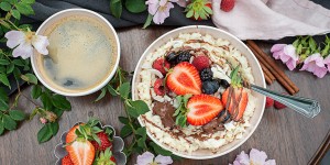 Beitragsbild des Blogbeitrags Kokosmilchreis mit Milka Haselnusscreme & Beeren