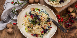 Beitragsbild des Blogbeitrags Würzige Pasta mit Blauschimmelkäse und Spinat
