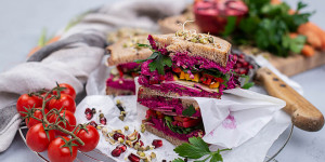 Beitragsbild des Blogbeitrags Superfood Sandwiches mit „Sprossen & Microgreens“
