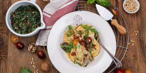 Beitragsbild des Blogbeitrags Ravioli mit Spinat & getrocknete Tomaten