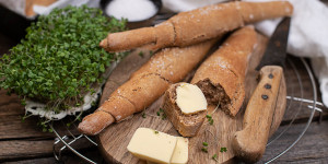 Beitragsbild des Blogbeitrags Dinkel Vollkorn Salzstangen