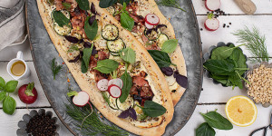 Beitragsbild des Blogbeitrags Knuspriger Schinken Flammkuchen