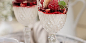 Beitragsbild des Blogbeitrags Himbeer Tiramisu im Glas