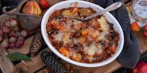 Beitragsbild des Blogbeitrags Herbstlicher Ratatouille Auflauf 