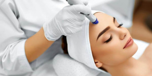 Beitragsbild des Blogbeitrags ALL YOU NEED TO KNOW ABOUT HYDRO BOOST / GLOW FACIAL