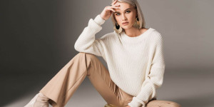 Beitragsbild des Blogbeitrags SWEATER TRENDS 2023: STAY STYLISH AND COZY 