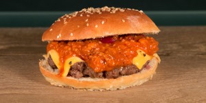 Beitragsbild des Blogbeitrags Chili Burger – Cheese & Bacon
