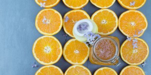 Beitragsbild des Blogbeitrags Orangen Flieder Marmelade