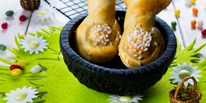 Beitragsbild des Blogbeitrags Osterhasen aus Germteig – Germbunnies 