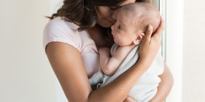 Beitragsbild des Blogbeitrags Good Enough Parenting: Warum es wichtig ist, nicht perfekt sein zu wollen (und 9 Tipps, wie wir Eltern uns weniger Druck machen)
