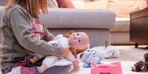 Beitragsbild des Blogbeitrags Windelfrei ohne Töpfchentraining: 3 Wege, die selbstbestimmte Windelentwöhnung zu fördern