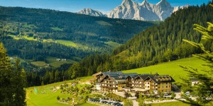 Beitragsbild des Blogbeitrags Familienhotel Seitenalm: Urlaub für die ganze Familie im außergewöhnlichen Familotel Salzburger Land 
