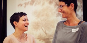 Beitragsbild des Blogbeitrags Beziehungscafé Birthday im Hotel Bristol: Die Eventreihe für bewusste Elternschaft feiert Geburtstag!