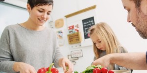 Beitragsbild des Blogbeitrags Ist dir dein Fleisch wurscht? Wie du einfach gesünder isst und mit bewusster Ernährung etwas Gutes tust (und worauf du beim Fleischkauf achten solltest)