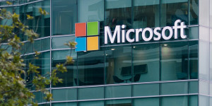 Beitragsbild des Blogbeitrags Aktuelle Warnung: Cyberkriminelle veröffentlichen Quellcode von Microsoft