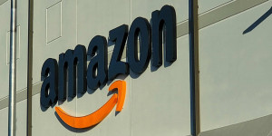Beitragsbild des Blogbeitrags Amazon verpasst US-Mitarbeitern Maulkorb