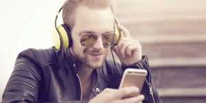 Beitragsbild des Blogbeitrags Hörer von Podcasts sind deutlich offener für Neues