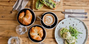 Beitragsbild des Blogbeitrags Kaffeebar – Frühstückslokal in Berlin