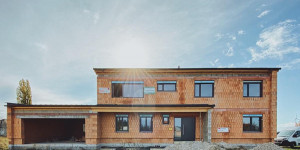 Beitragsbild des Blogbeitrags Hausbau Update III – vom Spatenstich bis zum fertigen Rohbau