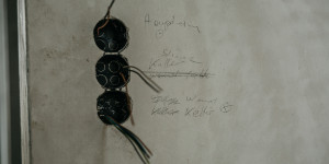 Beitragsbild des Blogbeitrags Alle Infos zur Elektroinstallation beim Hausbau