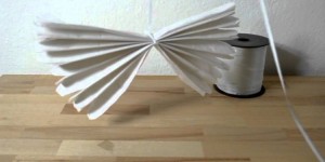 Beitragsbild des Blogbeitrags Pompoms selber machen – DIY Anleitung
