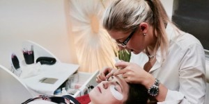 Beitragsbild des Blogbeitrags Wimpernverlängerung in Salzburg bei SCHÖNZEIT – Vorher/Nachher