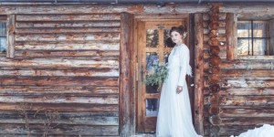 Beitragsbild des Blogbeitrags Winterliche Brautinspiration mit einem Edeltrautsich Designerkleid