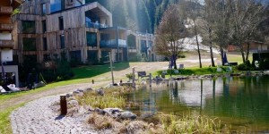 Beitragsbild des Blogbeitrags Flittertage im Naturhotel Forsthofgut – familiäre Atmosphäre und ein „Adults Only“ Bereich 