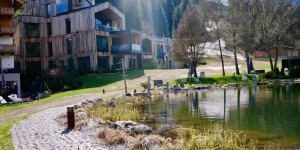 Beitragsbild des Blogbeitrags Flittertage im Naturhotel Forsthofgut – familiäre Atmosphäre und ein „Adults Only“ Bereich