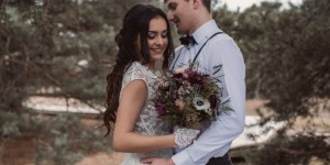 Beitragsbild des Blogbeitrags Boho Brautstrauß – Styleshooting im Boho Style mit Braut und Bräutigam