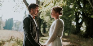 Beitragsbild des Blogbeitrags Warum das Gras wo anders immer grüner ist! – Vergleiche deine Hochzeit nicht