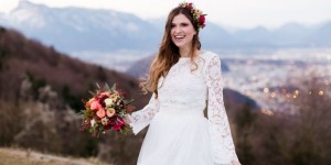 Beitragsbild des Blogbeitrags Herbst Braut Inspiration mit Blick über Salzburg 