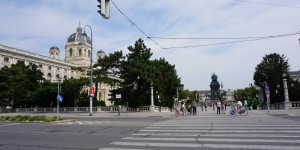 Beitragsbild des Blogbeitrags Insidertipps Wien – So essen, trinken und feiern die Locals